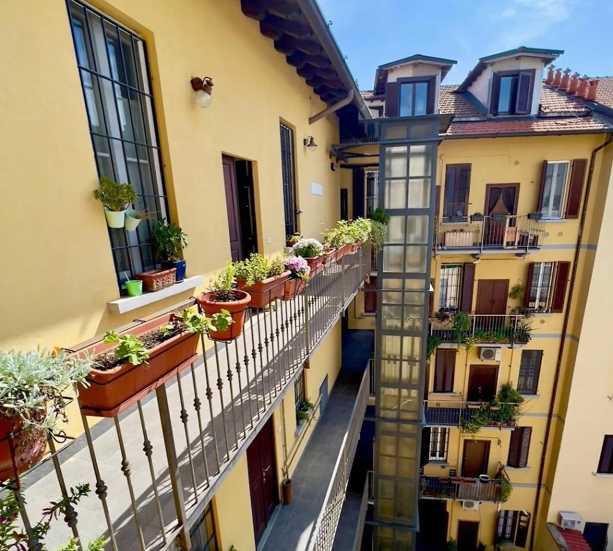 Milano Navigli Appartamento Ultimo Piano 0*, Milan Italy