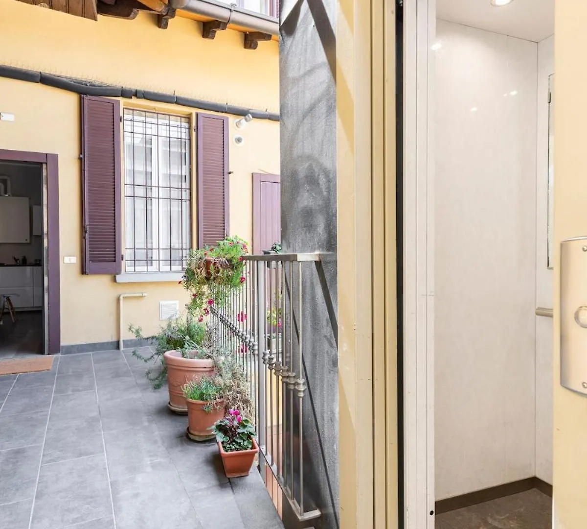 Milano Navigli Appartamento Ultimo Piano Apartment